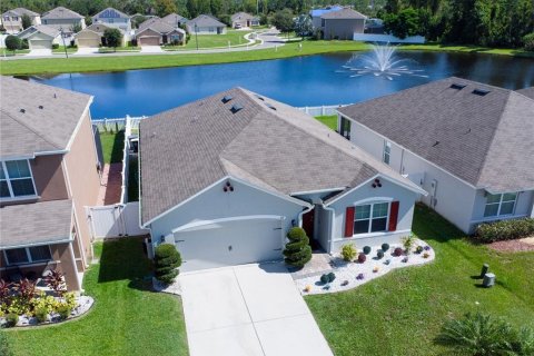 House in Davenport, Florida 4 bedrooms, 171.03 sq.m. № 1884569 - photo 2