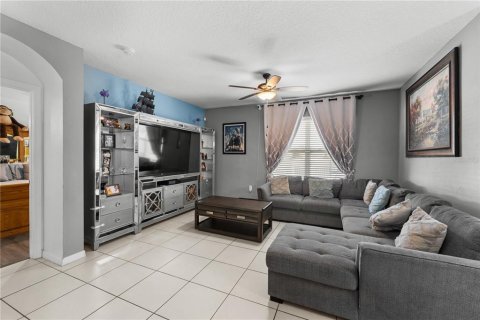 House in Davenport, Florida 4 bedrooms, 171.03 sq.m. № 1884569 - photo 11