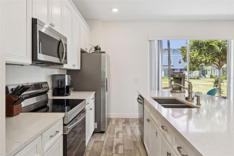 Townhouse in Kissimmee, Florida 3 bedrooms, 143.53 sq.m. № 2122525 - photo 12