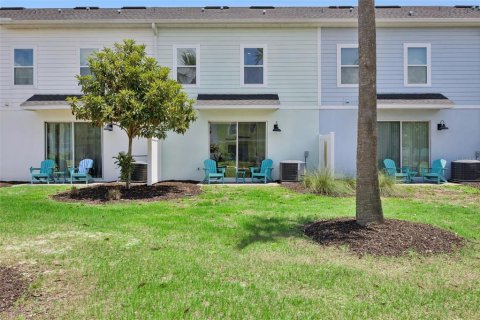 Townhouse in Kissimmee, Florida 3 bedrooms, 143.53 sq.m. № 2122525 - photo 24