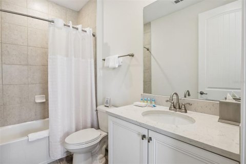 Townhouse in Kissimmee, Florida 3 bedrooms, 143.53 sq.m. № 2122525 - photo 22