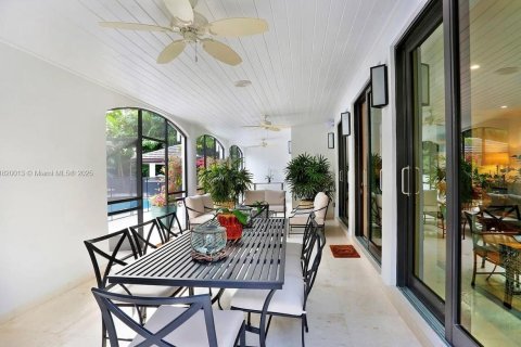 Снять в аренду виллу или дом в Корал-Гейблс, Флорида 5 спален, 524.71м2, № 2000253 - фото 20