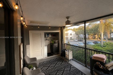 Condo in Coconut Creek, Florida, 2 bedrooms  № 2086897 - photo 19