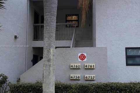 Condo in Coconut Creek, Florida, 2 bedrooms  № 2086897 - photo 20
