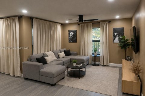 Condo in Coconut Creek, Florida, 2 bedrooms  № 2086897