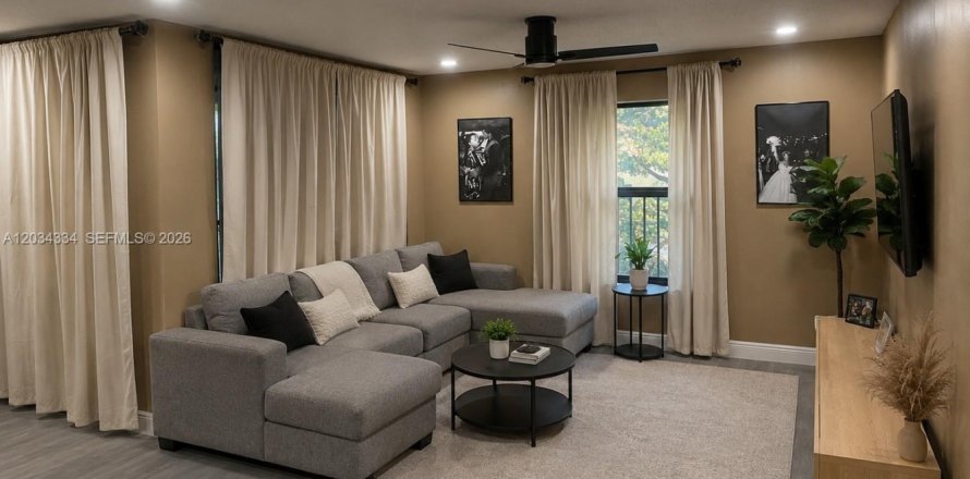 Condo in Coconut Creek, Florida, 2 bedrooms  № 2086897