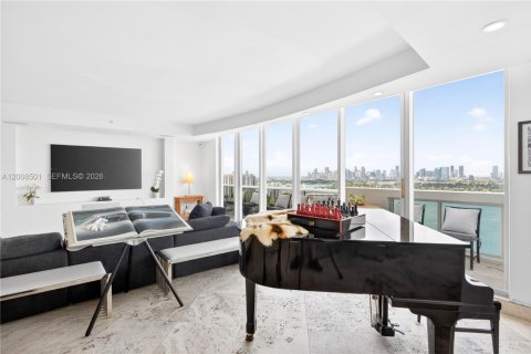 Condo in Miami Beach, Florida, 4 bedrooms  № 2071980 - photo 26