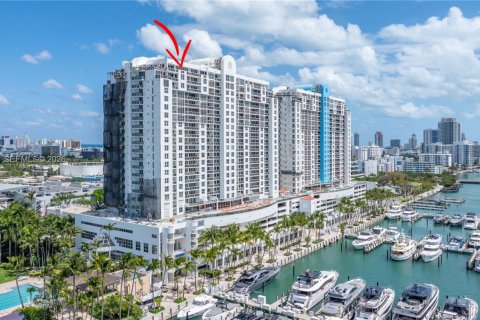 Condo in Miami Beach, Florida, 4 bedrooms  № 2071980 - photo 4