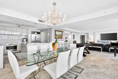Condo in Miami Beach, Florida, 4 bedrooms  № 2071980 - photo 21