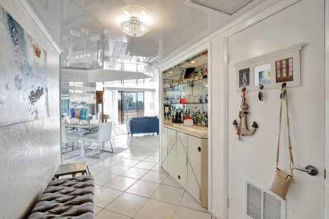 Condominio en venta en Lauderhill, Florida, 2 dormitorios, 149.29 m2 № 2083098 - foto 2