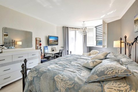 Condominio en venta en Lauderhill, Florida, 2 dormitorios, 149.29 m2 № 2083098 - foto 25