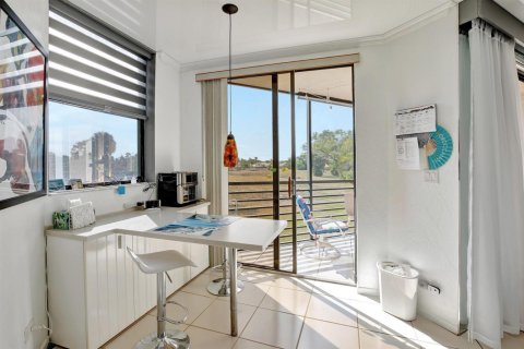 Condominio en venta en Lauderhill, Florida, 2 dormitorios, 149.29 m2 № 2083098 - foto 16
