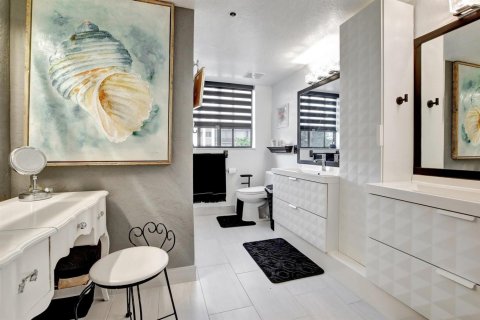 Condominio en venta en Lauderhill, Florida, 2 dormitorios, 149.29 m2 № 2083098 - foto 20