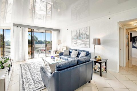 Condominio en venta en Lauderhill, Florida, 2 dormitorios, 149.29 m2 № 2083098 - foto 6
