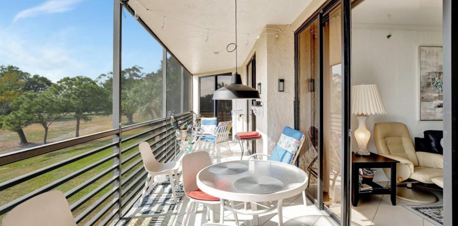 Condominio en Lauderhill, Florida, 2 dormitorios  № 2083098