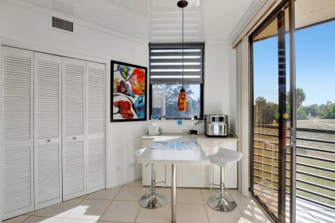 Condominio en venta en Lauderhill, Florida, 2 dormitorios, 149.29 m2 № 2083098 - foto 13