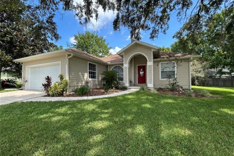 Villa ou maison à louer à Gainesville, Floride: 3 chambres, 142.6 m2 № 1832880 - photo 1