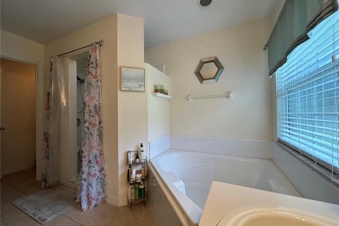 Villa ou maison à louer à Gainesville, Floride: 3 chambres, 142.6 m2 № 1832880 - photo 16
