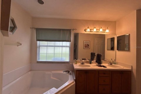 Villa ou maison à louer à Gainesville, Floride: 3 chambres, 142.6 m2 № 1832880 - photo 15