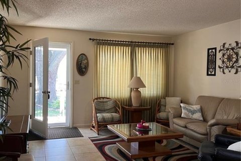 House in Ocala, Florida 2 bedrooms, 116.03 sq.m. № 1905976 - photo 3