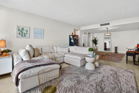 Condo in West Palm Beach, Florida, 1 bedroom  № 2186850 - photo 7