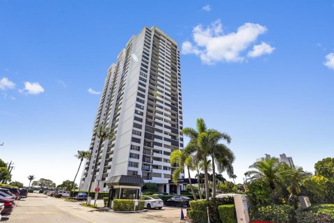 Condo in West Palm Beach, Florida, 1 bedroom  № 2186850 - photo 28