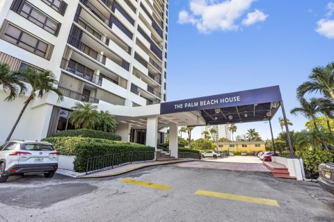 Condo in West Palm Beach, Florida, 1 bedroom  № 2186850 - photo 19