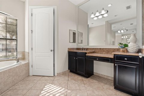 Villa ou maison à vendre à Longwood, Floride: 6 chambres, 361.2 m2 № 2408063 - photo 15