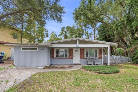 Villa ou maison à Tampa, Floride 3 chambres, 141.58 m2 № 2124887