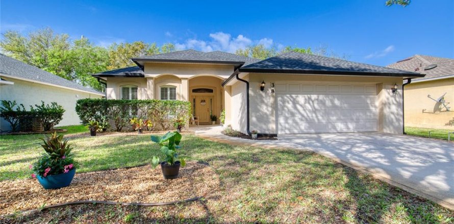 House in Ormond Beach, Florida 3 bedrooms, 187.2 sq.m. № 2220268