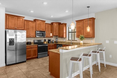 Casa en alquiler en Four Corners, Florida, 6 dormitorios, 311.04 m2 № 2103038 - foto 9