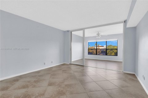 Купить кондоминиум в Коконат Крик, Флорида 3 спальни, 105.91м2, № 1996059 - фото 9