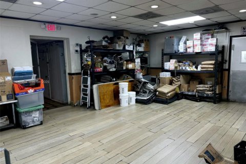 Immobilier commercial à vendre à Miami, Floride № 1985265 - photo 5