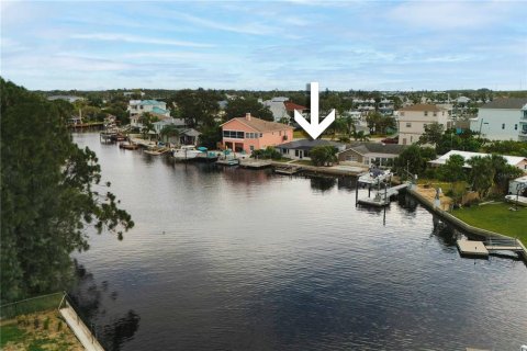 Villa ou maison à Hudson, Floride 2 chambres, 107.86 m2 № 2149425