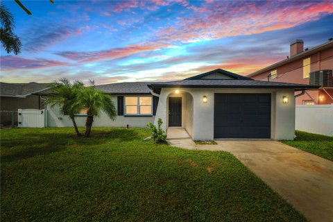 Villa ou maison à vendre à Hudson, Floride: 2 chambres, 107.86 m2 № 2149425 - photo 3