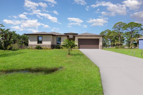 Casa en venta en Palm Bay, Florida, 4 dormitorios, 201.69 m2 № 2081661 - foto 2