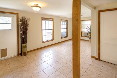 House in Saint Petersburg, Florida 3 bedrooms, 111.2 sq.m. № 2097397 - photo 17