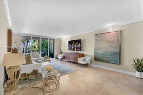 Condo in Key Biscayne, Florida, 3 bedrooms  № 1940654 - photo 7