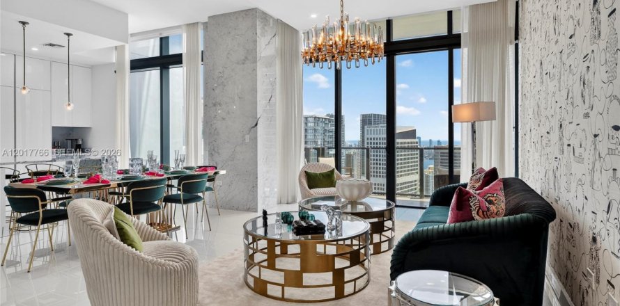 Condominio en Miami, Florida, 3 dormitorios № 2186077