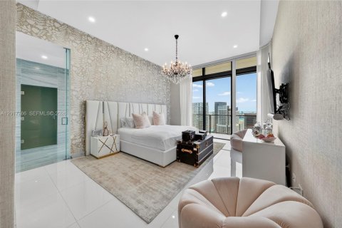 Condominio en venta en Miami, Florida, 3 dormitorios, 233.56 m2 № 2186077 - foto 18