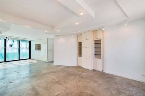 Copropriété à louer à Miami, Floride: 2 chambres, 274.71 m2 № 1612073 - photo 22