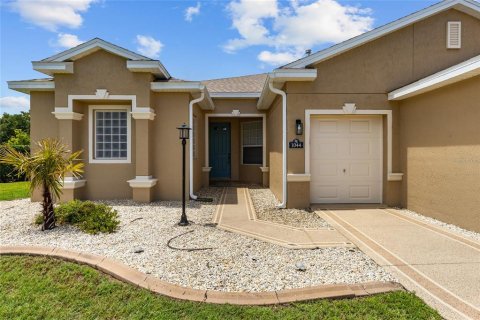 House in Ocala, Florida 3 bedrooms, 199.55 sq.m. № 1767165 - photo 3