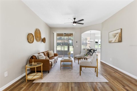 House in Ocala, Florida 3 bedrooms, 199.55 sq.m. № 1767165 - photo 9