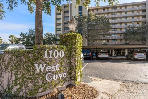 Condo à Maitland, Floride, 2 chambres  № 2408865