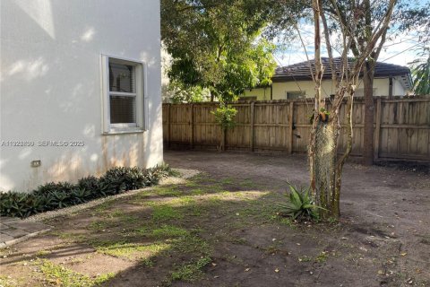 Villa ou maison à louer à Homestead, Floride: 5 chambres, 250.19 m2 № 1985809 - photo 9