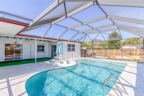 Купить виллу или дом в Холливуд, Флорида 3 спальни, 147.06м2, № 2023998 - фото 2