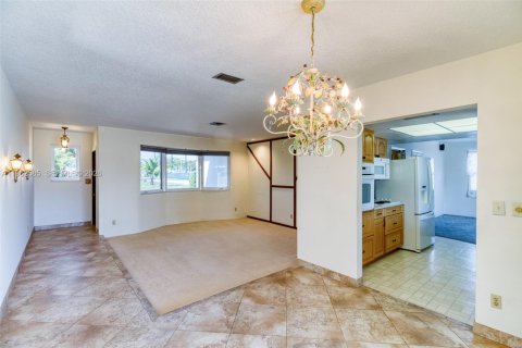 Купить виллу или дом в Холливуд, Флорида 3 спальни, 147.06м2, № 2023998 - фото 20