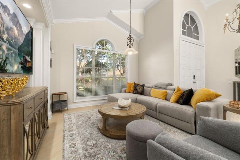 House in Orlando, Florida 4 bedrooms, 227.89 sq.m. № 2393612 - photo 8