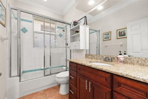 House in Orlando, Florida 4 bedrooms, 227.89 sq.m. № 2393612 - photo 24