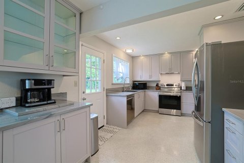 House in Daytona Beach, Florida 4 bedrooms, 167.87 sq.m. № 1833624 - photo 12